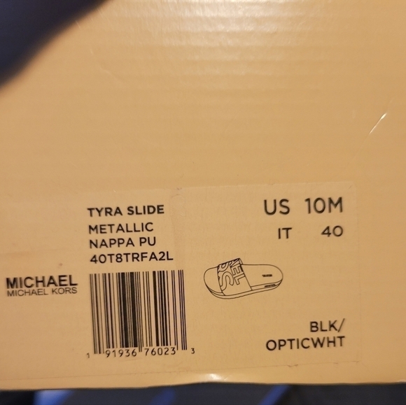 Michael kors slide - Picture 8 of 11